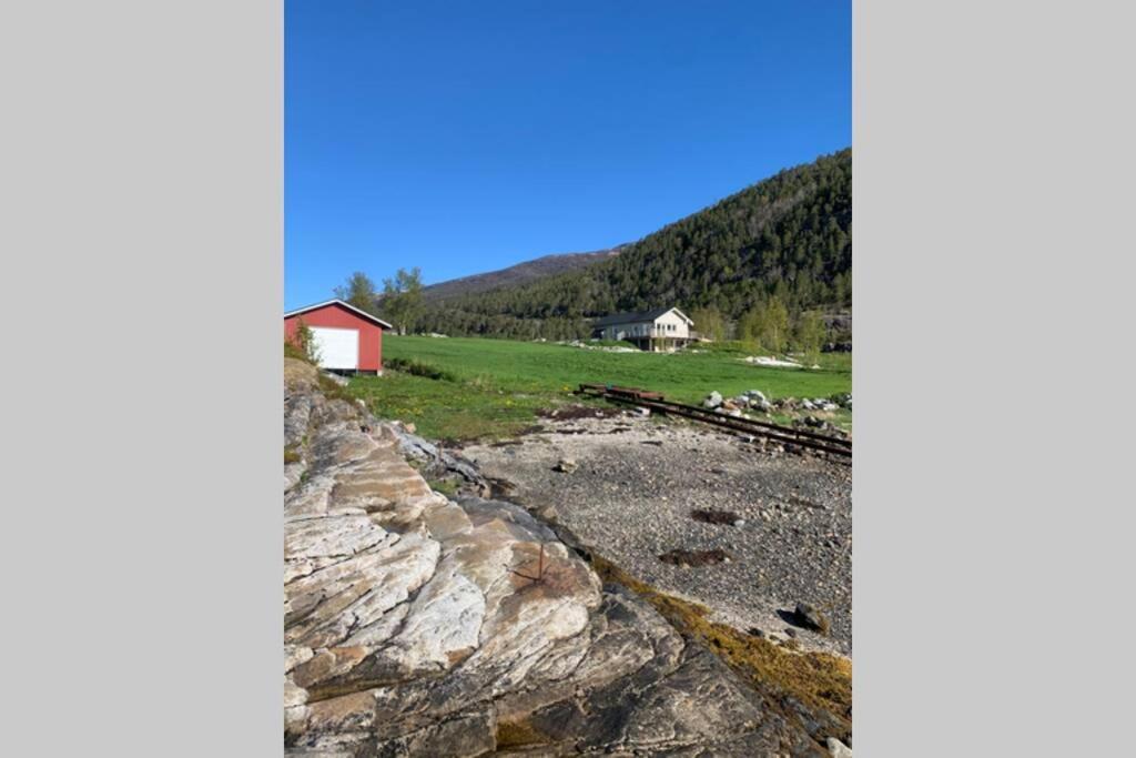 Efjord And Stetind Resort - Cabin Kobbernestinden Ballangen Exterior photo