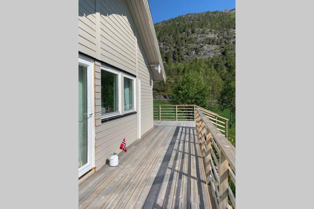 Efjord And Stetind Resort - Cabin Kobbernestinden Ballangen Exterior photo